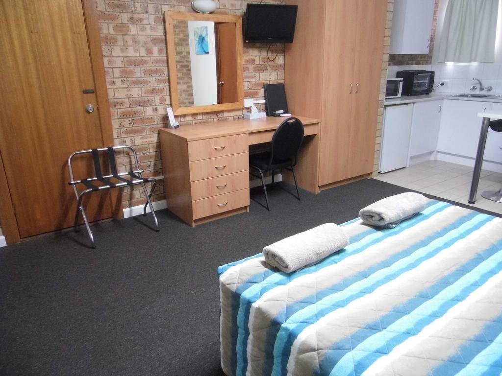 Nanango Fitzroy Motel ภายนอก รูปภาพ