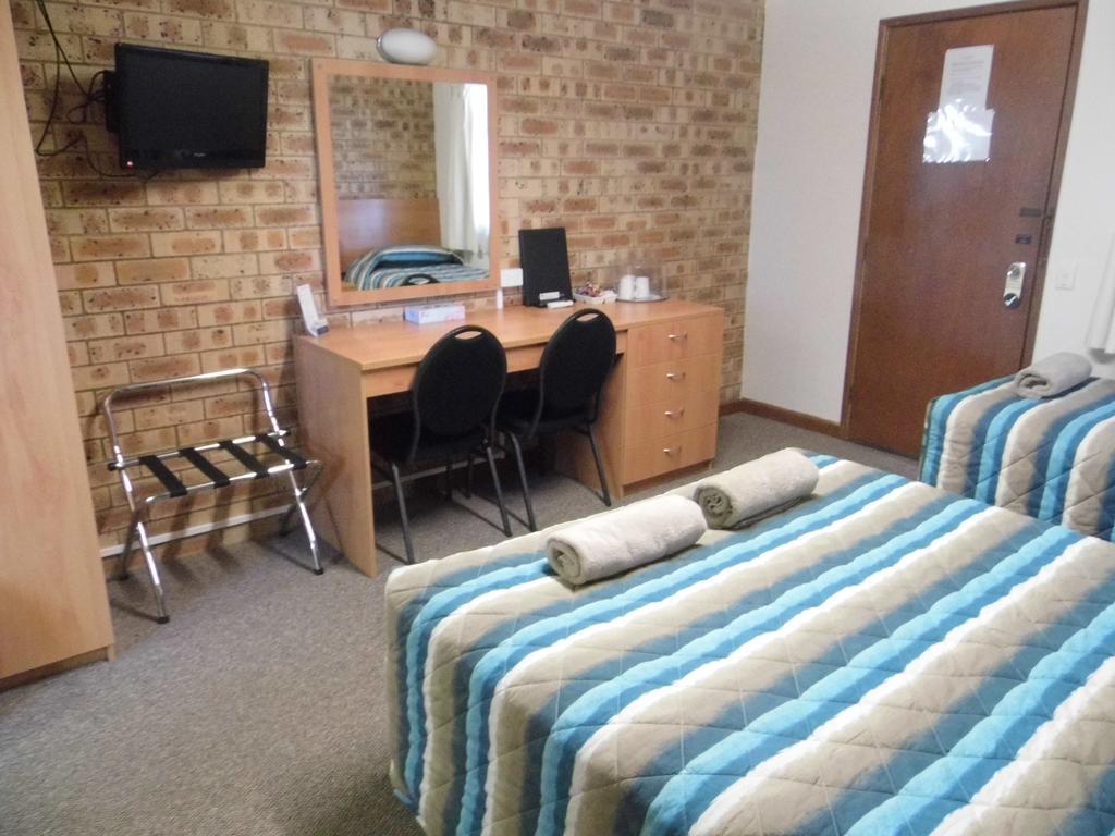 Nanango Fitzroy Motel ภายนอก รูปภาพ