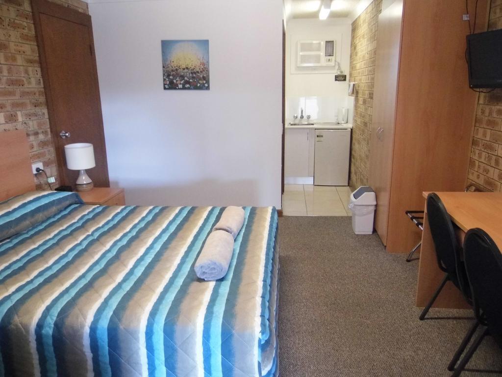 Nanango Fitzroy Motel ภายนอก รูปภาพ