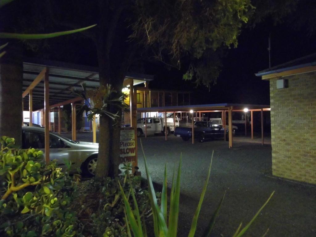 Nanango Fitzroy Motel ภายนอก รูปภาพ