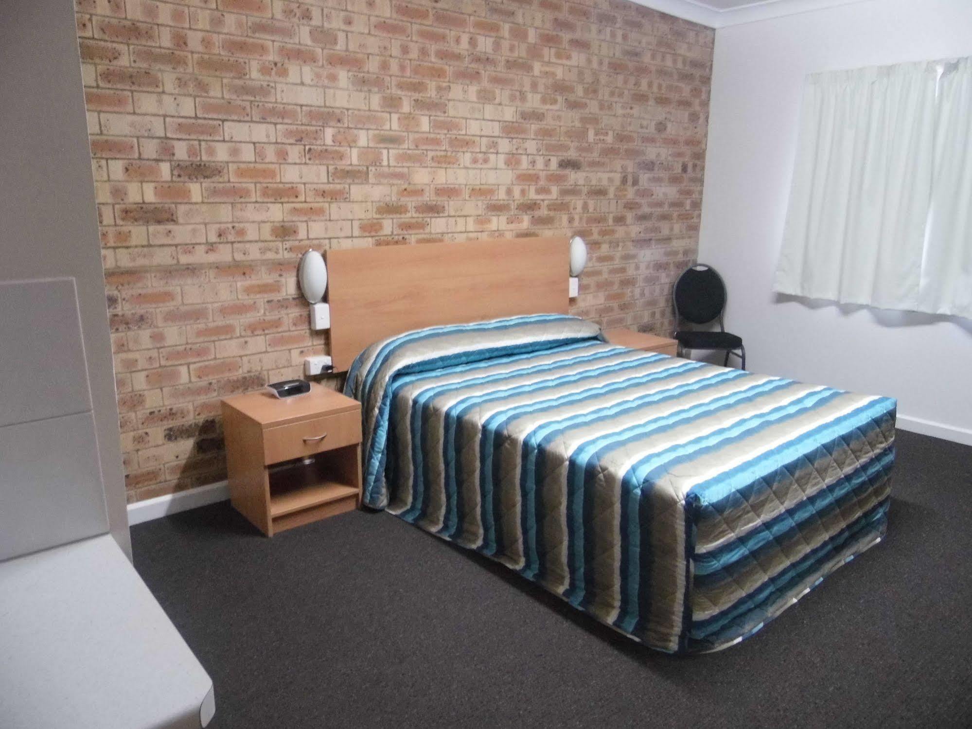Nanango Fitzroy Motel ภายนอก รูปภาพ