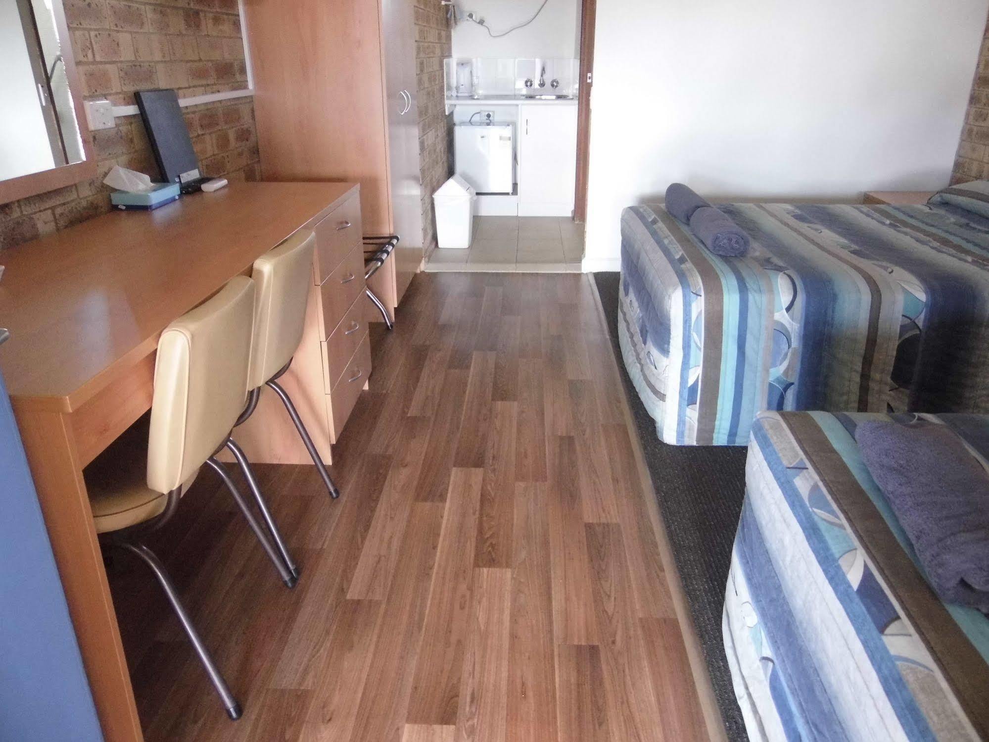 Nanango Fitzroy Motel ภายนอก รูปภาพ