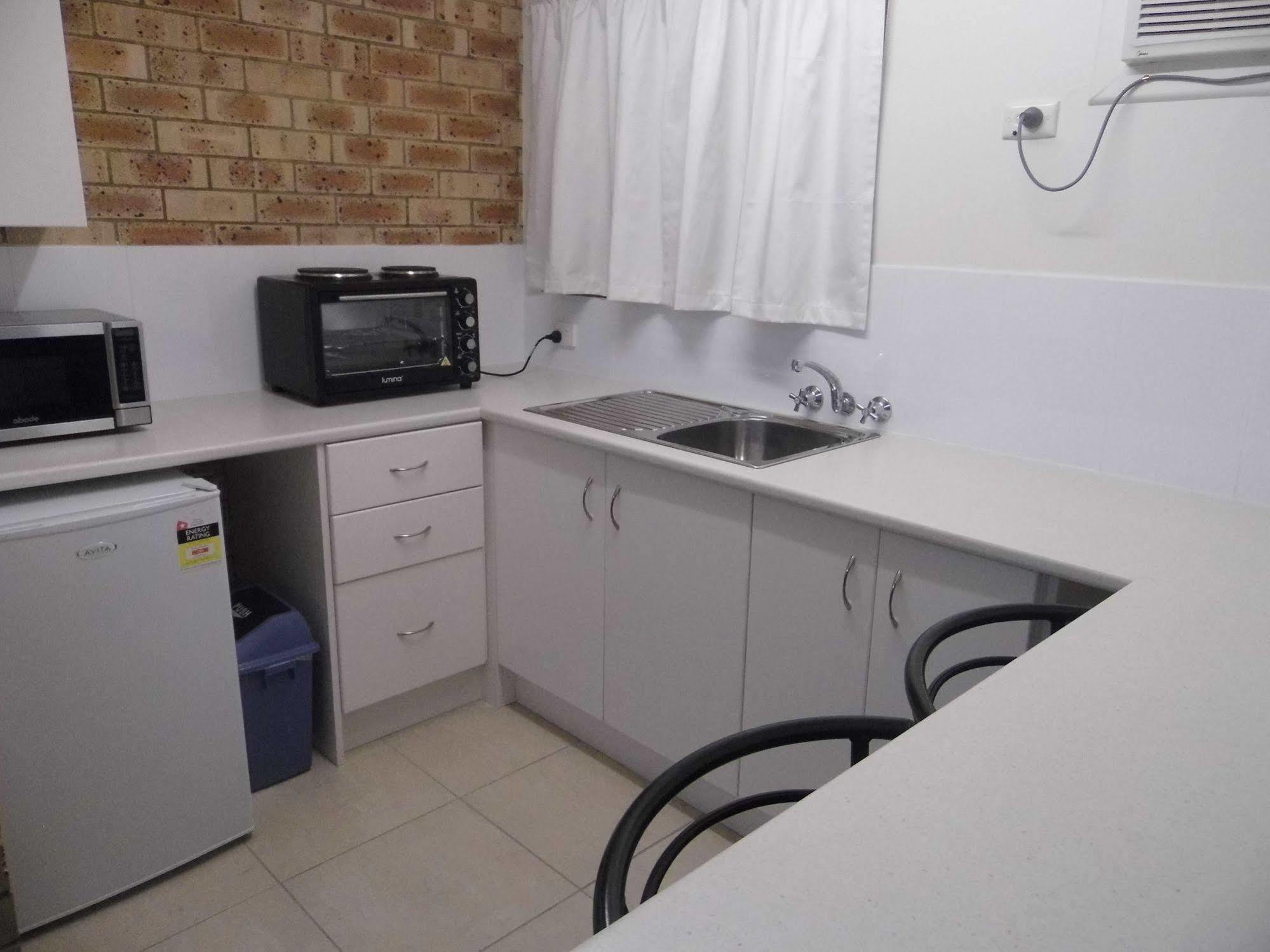 Nanango Fitzroy Motel ภายนอก รูปภาพ